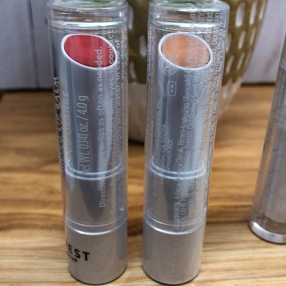 HONEST BEAUTY TINTED LIP BALM - Picture 15 of 16